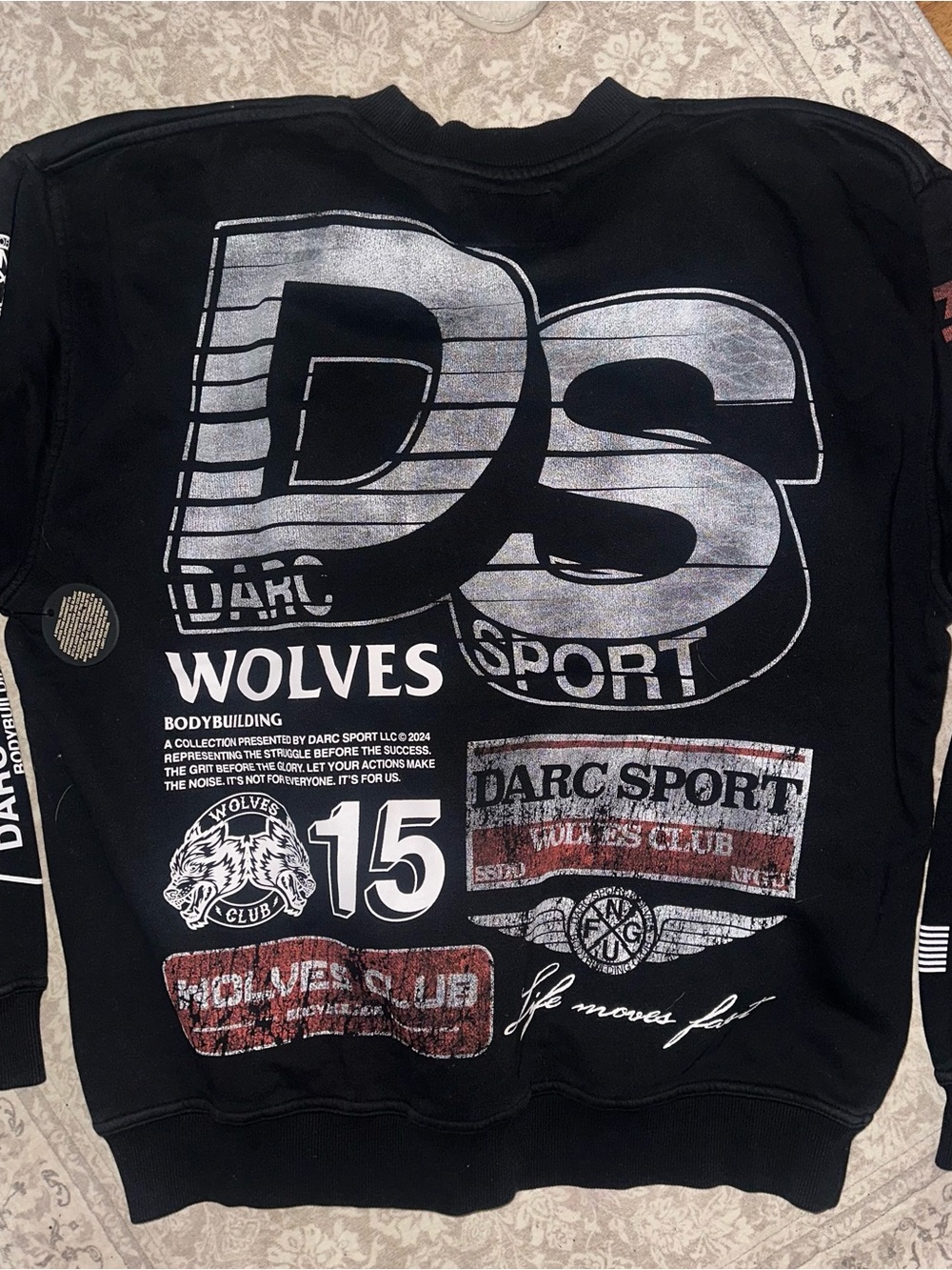 DARC SPORT Wolves Club Black Graphic Sweatshirt Unisex - Med NWT